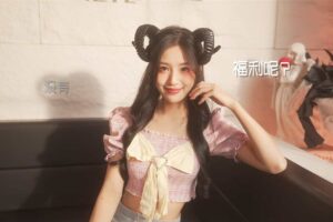 重生了还逼我恋爱？/重生了还要我谈恋爱？